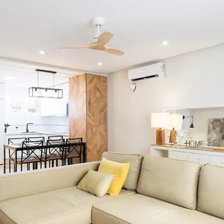Ferienwohnung Acogedora Casa Junto Al Mar ,Cerca Del Centro Urbano Málaga Exterior foto